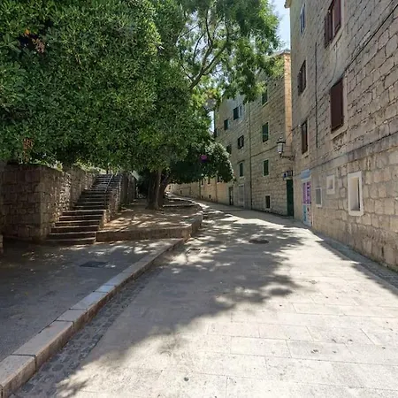 Diva 1,stylish Old Town Near *